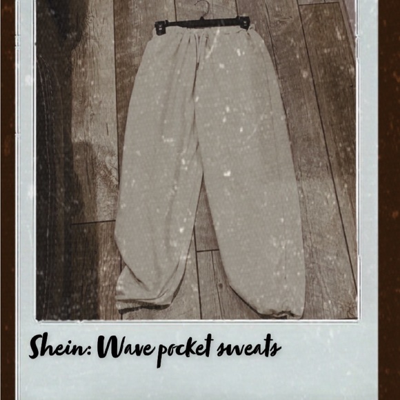 ✨ROMWE JAPANESE WAVE 🌊 POCKET SWEATS✨ - Picture 4 of 4